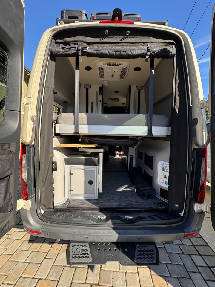 2022 Winnebago revel in Moss Beach, CA (photo 8) — photo 8