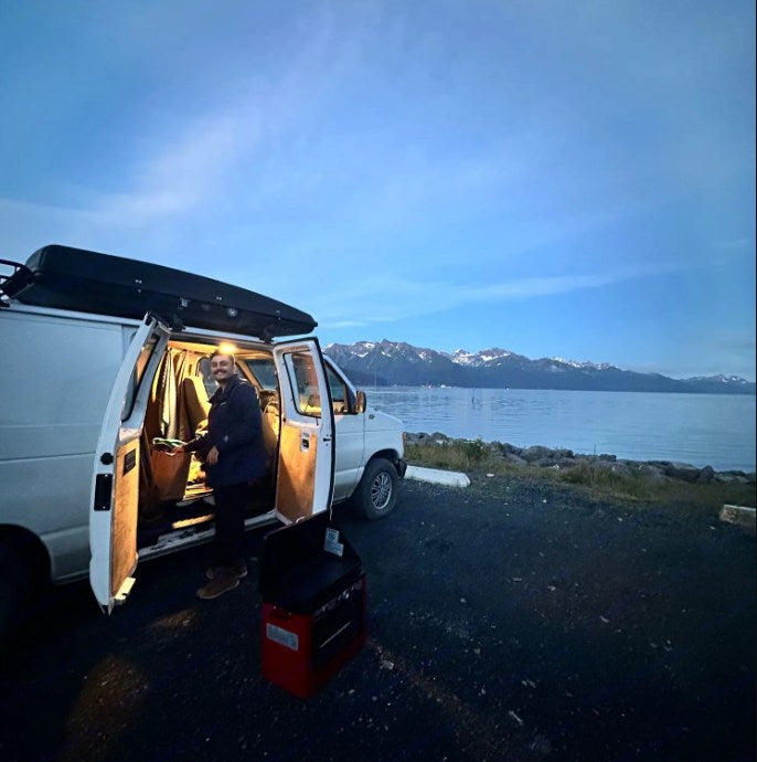 Badass Adventure Van - Free Airport Delivery - Unlimited Miles