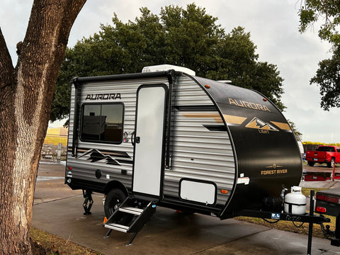 13ft Aurora Light overland rental