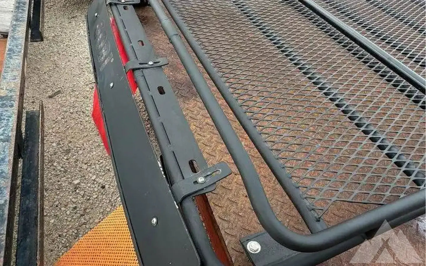 Gobi 5th Gen 4Runner Stealth Roof Rack.(lightbar) — new racks for sale (photo 2) — photo 2