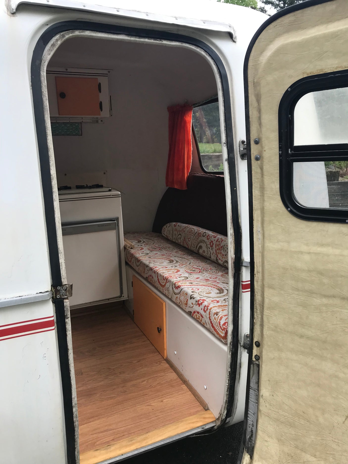 1987 Scamp 13'