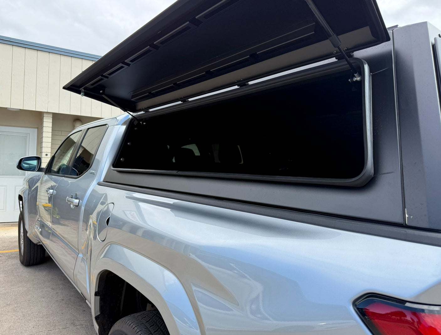Toyota Tacoma by Easy Camping Maui