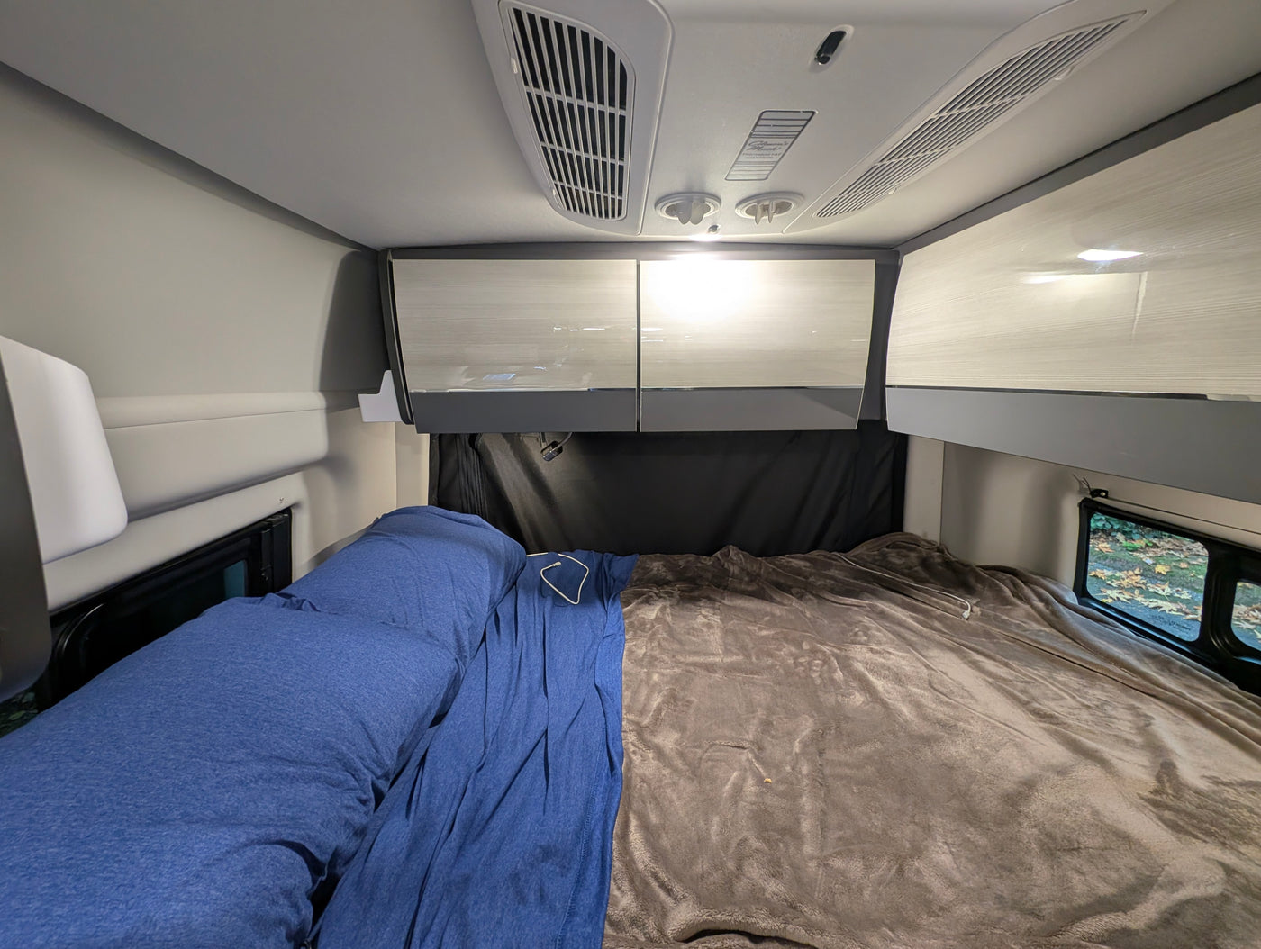 Galloping Gertie 2022 4x4 Mercedes Sprinter — photo 10