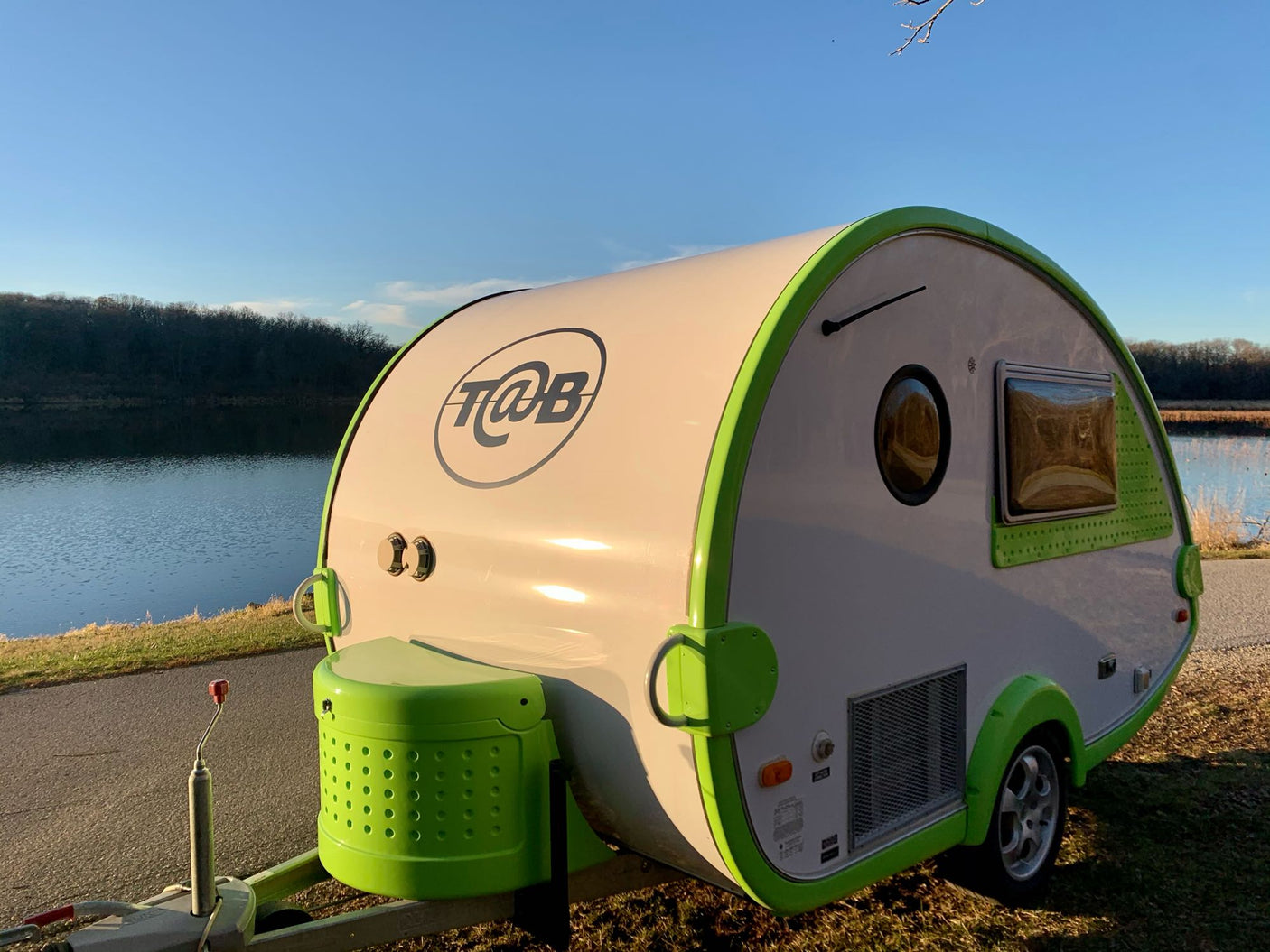 This bright T@B teardrop RV rental