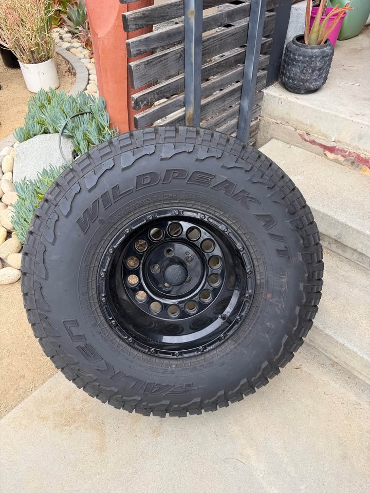 Jeep wheels 5x4.5(5x114.3mm) in San Diego, CA (photo 3)