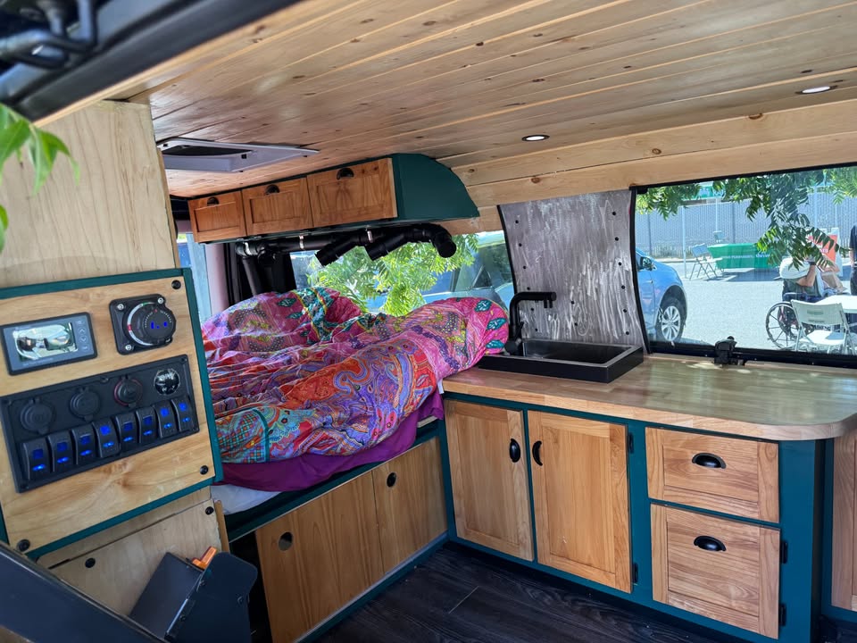 2007 Ford/Quigley e-150 4x4 in Danville, CA (photo 7) — photo 7