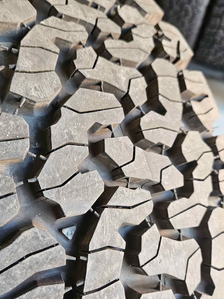 LT 265/70R17 BFGOODRICH KO2 NEW TAKEOFFS 10 PLY in West Valley City, UT (photo 3)