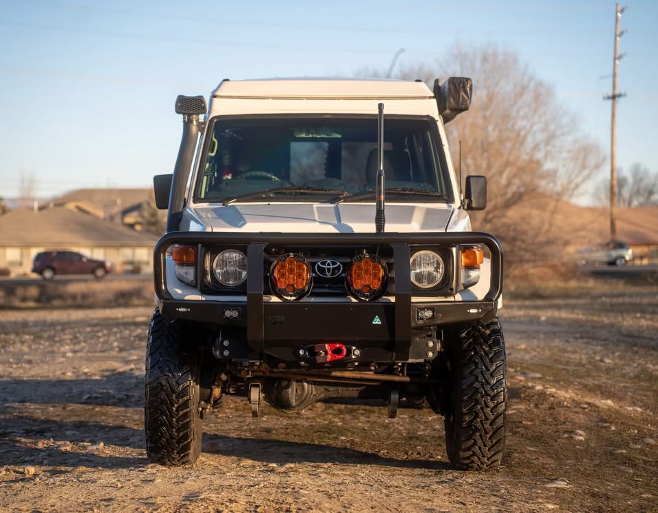 2000 Toyota land cruiser hzj78 troop carrier in Boise, ID (photo 3)