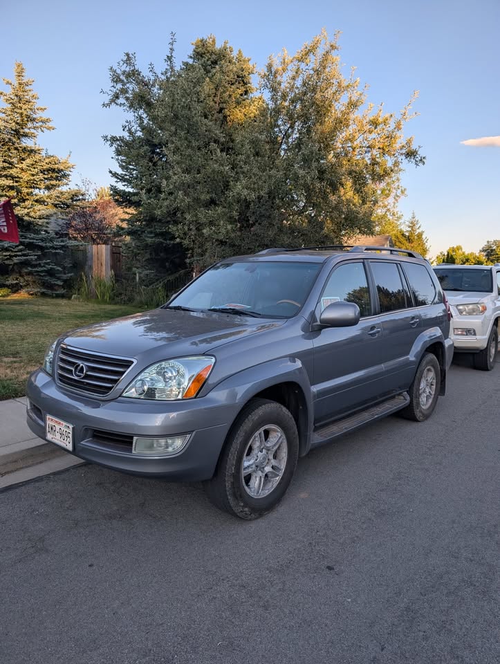 2004 Lexus gx 470 in Reno, NV (photo 1) — photo 1