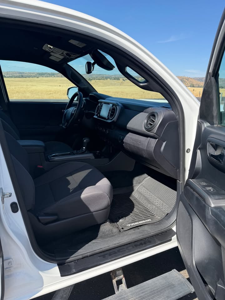 2019 Toyota Tacoma Double Cab TRD Off-Road Pickup 4D 6 ft in Chico, CA (photo 6) — photo 6
