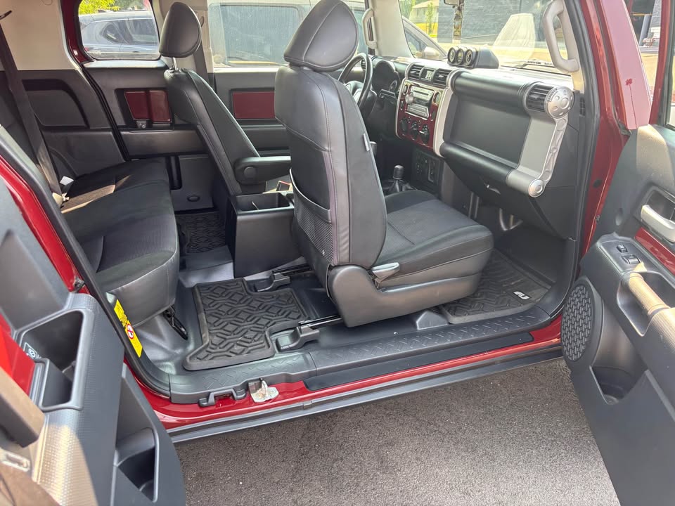 2008 Toyota FJ Cruiser · Sport Utility 2D in Coeur D'Alene, ID (photo 3) — photo 3