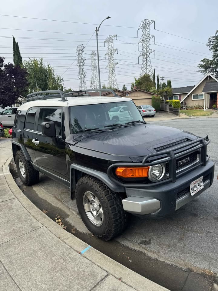 2008 Toyota FJ Cruiser in Fremont, CA (photo 7) — photo 7