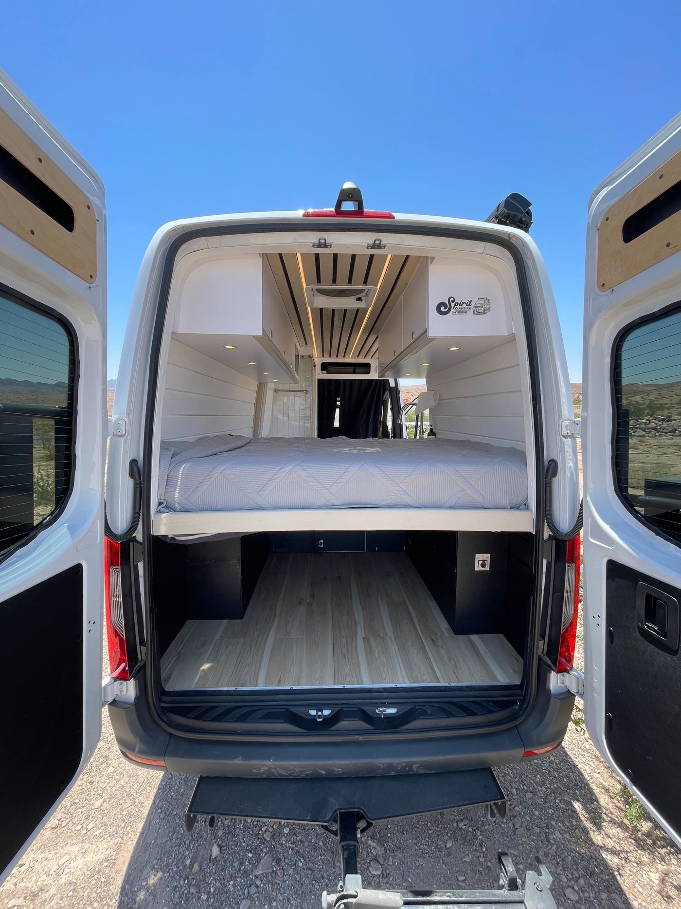 Sprinter Dream Van Fully Loaded Sand — photo 3