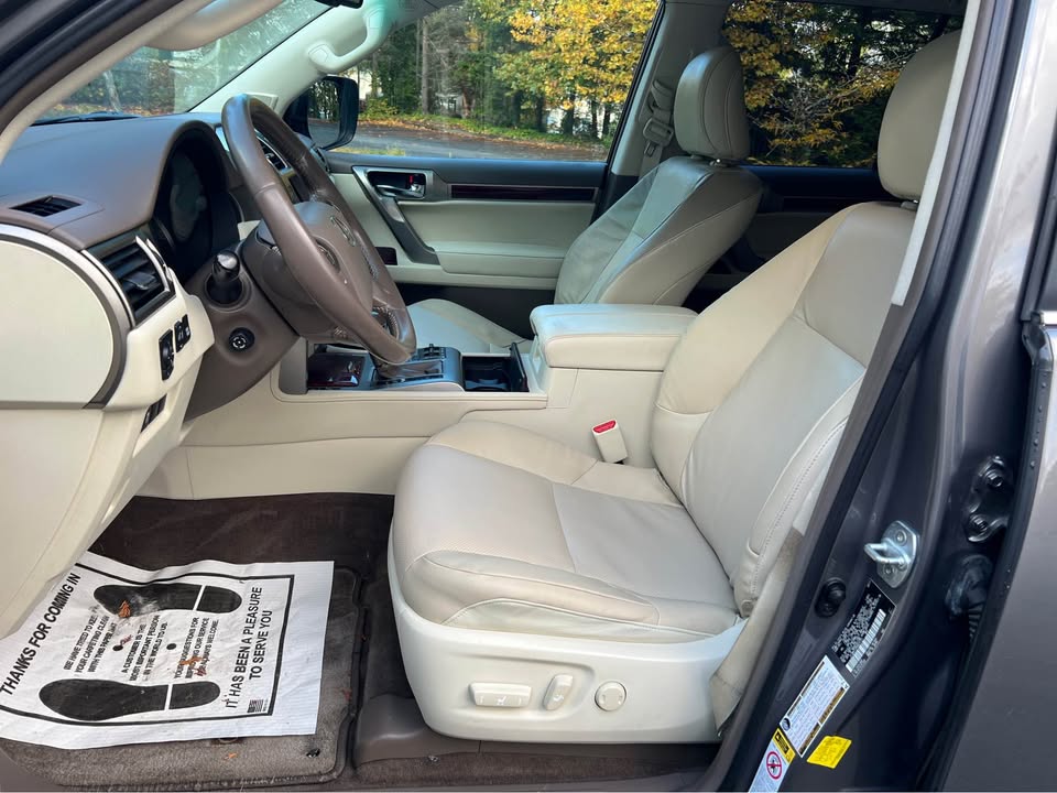 2011 Lexus GX · GX 460 Luxury Sport Utility 4D in Kirkland, WA (photo 10) — photo 10