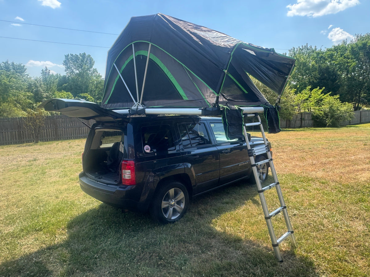 2016 Jeep Patriot with Fold out Roof Tent — photo 3