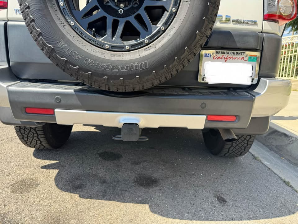 2013 Toyota FJ Cruiser · Sport Utility 2D in Ontario, CA (photo 9)