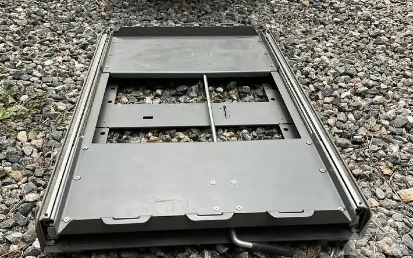 ICECO Fridge slide — used fridge slides for sale (photo 2)