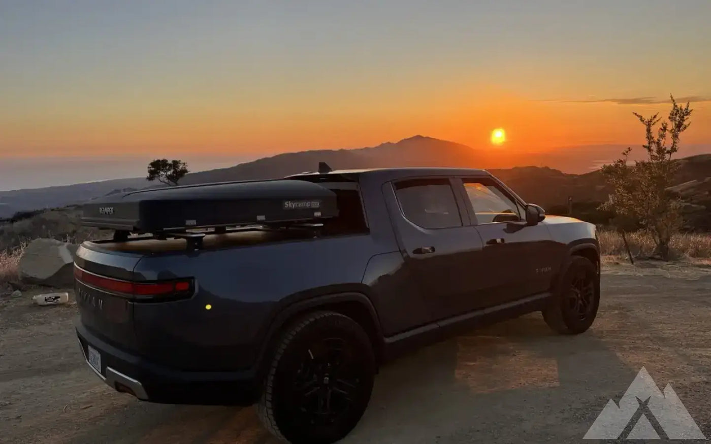 iKamper Skycamp Mini 3.0 DLX + Awning — used rooftop tents for sale — photo 1