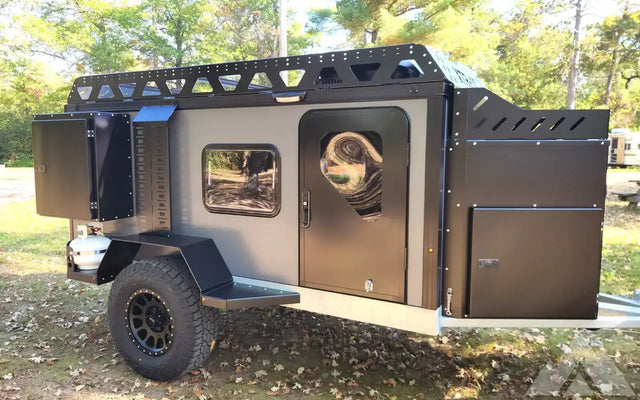 Iron Peak Campers XTR-10 — photo 3