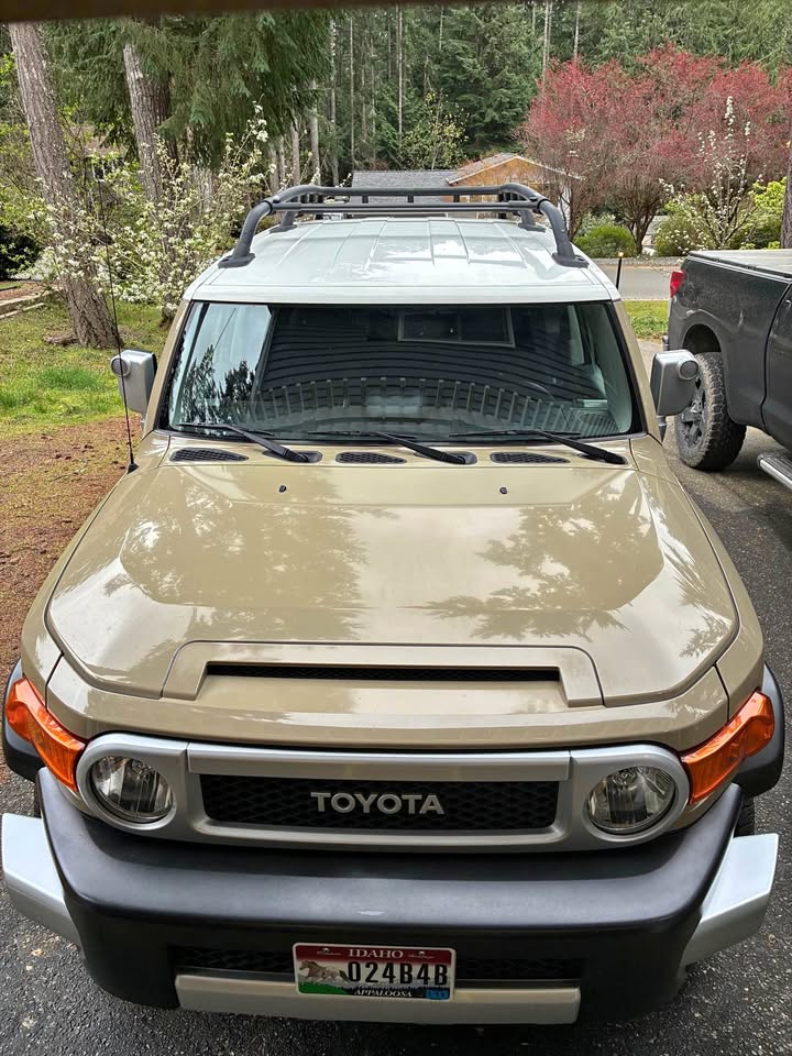 2012 Toyota FJ Cruiser · Sport Utility 2D in Gig Harbor, WA (photo 1) — photo 1