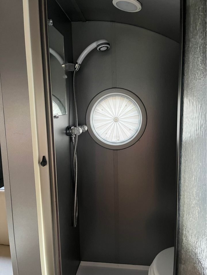 covered stove