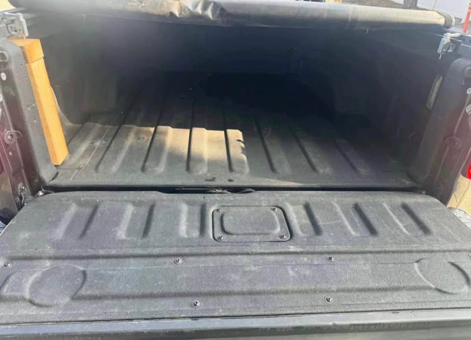 2023 Jeep Gladiator · Rubicon Pickup 4D 5 ft — photo 8