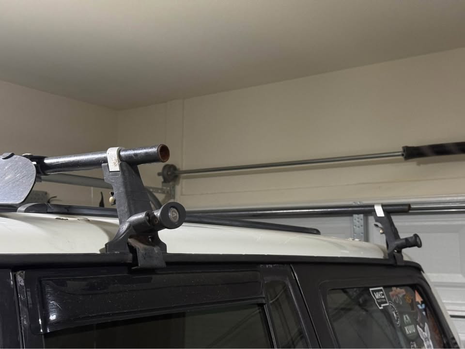 Yakima Roof Rack with keys in Surprise, AZ (photo 5) — photo 5