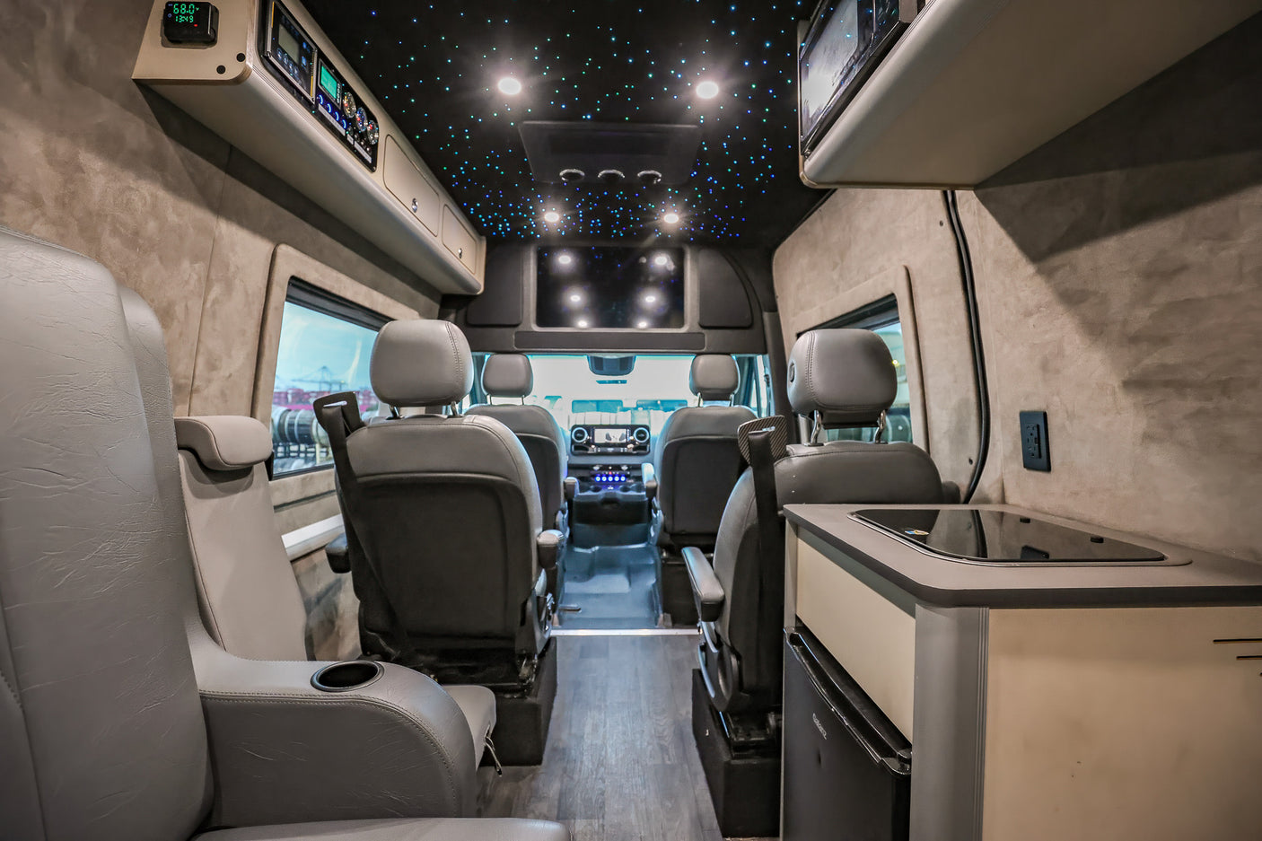 2023 Mercedes-Benz Sprinter (Green)