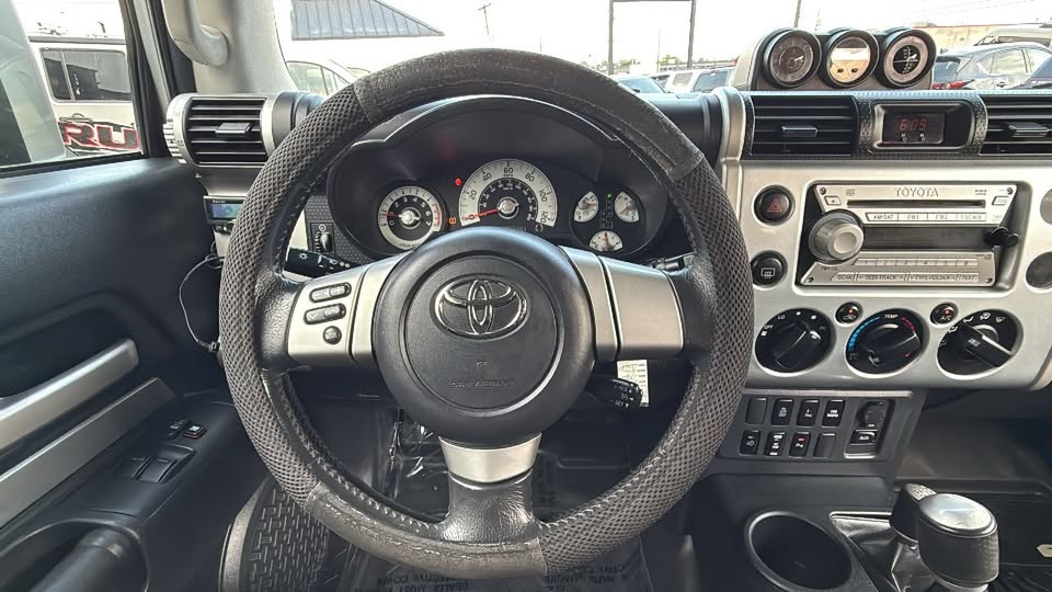 2008 Toyota FJ Cruiser in Denver, CO (photo 9)