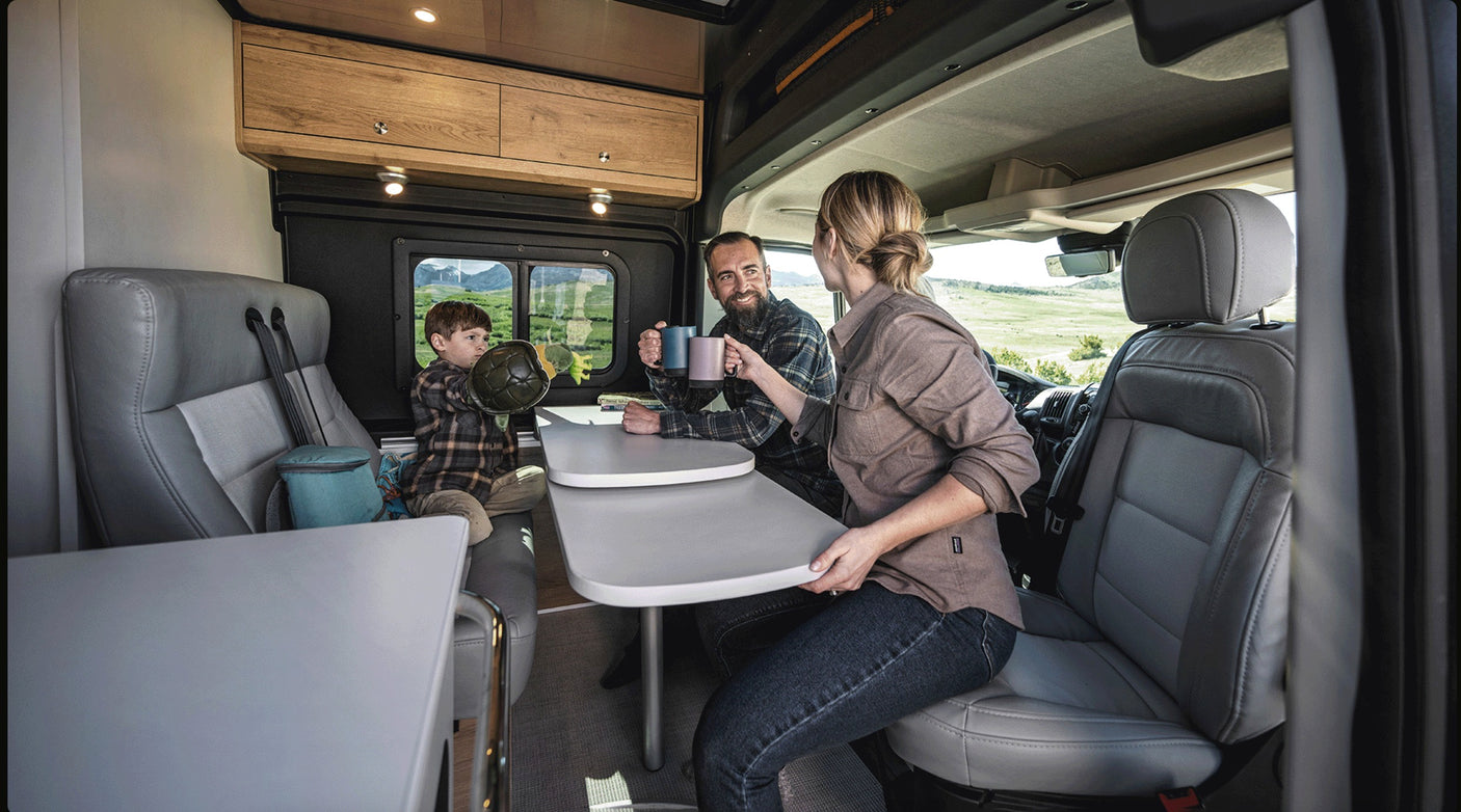 Luxury 2024 Airstream Rangeline “Lama Lo” – Pop-Top Class B Van