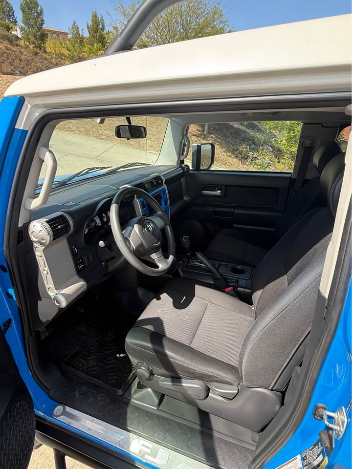 2007 Toyota FJ Cruiser · Base in Lakeside, CA (photo 11)