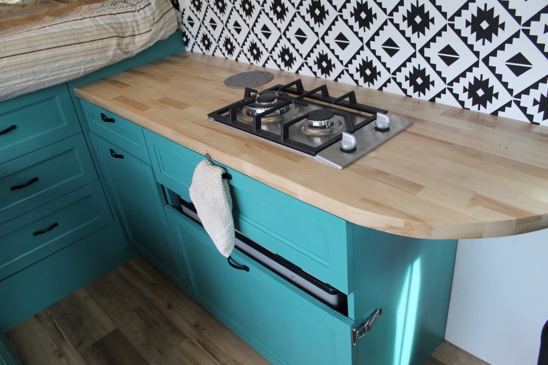 and clever pull-out access steps.|Convenient electrical setup in an rv rental