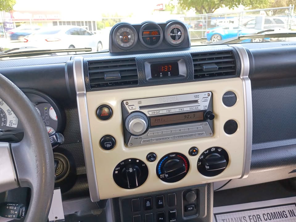 2008 Toyota FJ Cruiser · Sport utility vehicle in Garden City, ID (photo 8) — photo 8