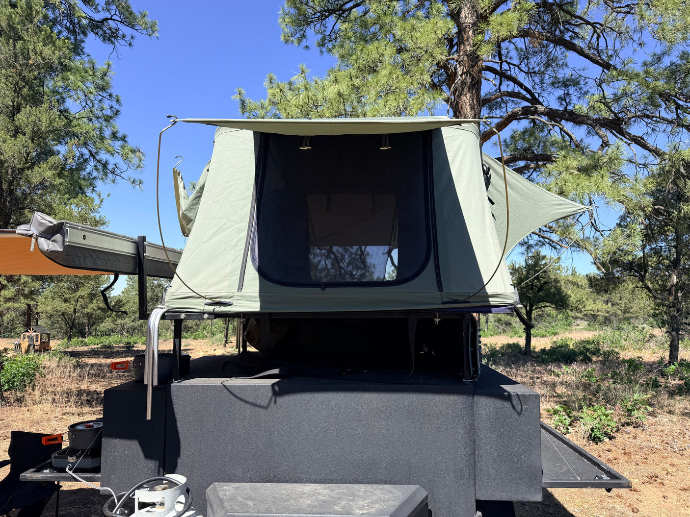 Off-Road Overland Trailer w/ Rooftop Tent, Awning & Camp Kitchen