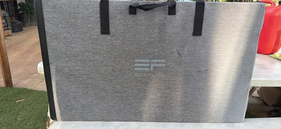 EcoFlow 400W Portable Solar Panel – Excellent Condition – Includes Case in San Marcos, CA (photo 10)
