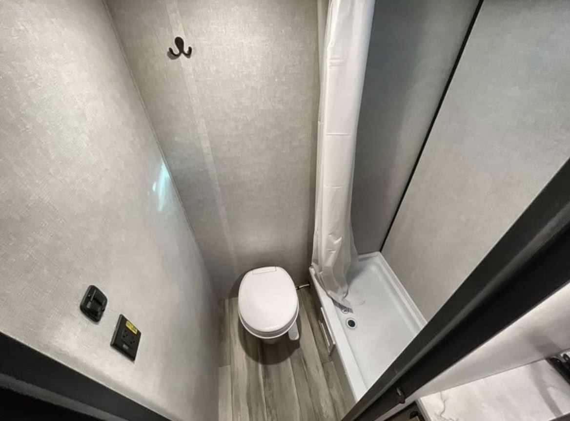 Adventure-Ready Coleman 13B | Sleeps 4 | Easy Tow | Family-Friendly