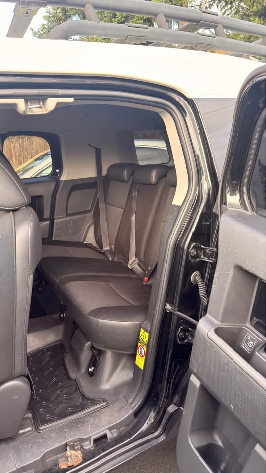 2007 Toyota FJ Cruiser · Manual Transmission in Lynnwood, WA (photo 10) — photo 10