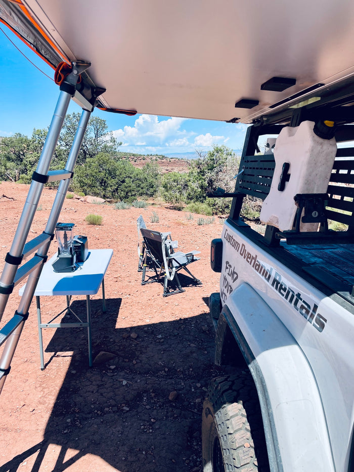 offering unique camping.|Your RV rental escape: A Jeep with an open rooftop tent