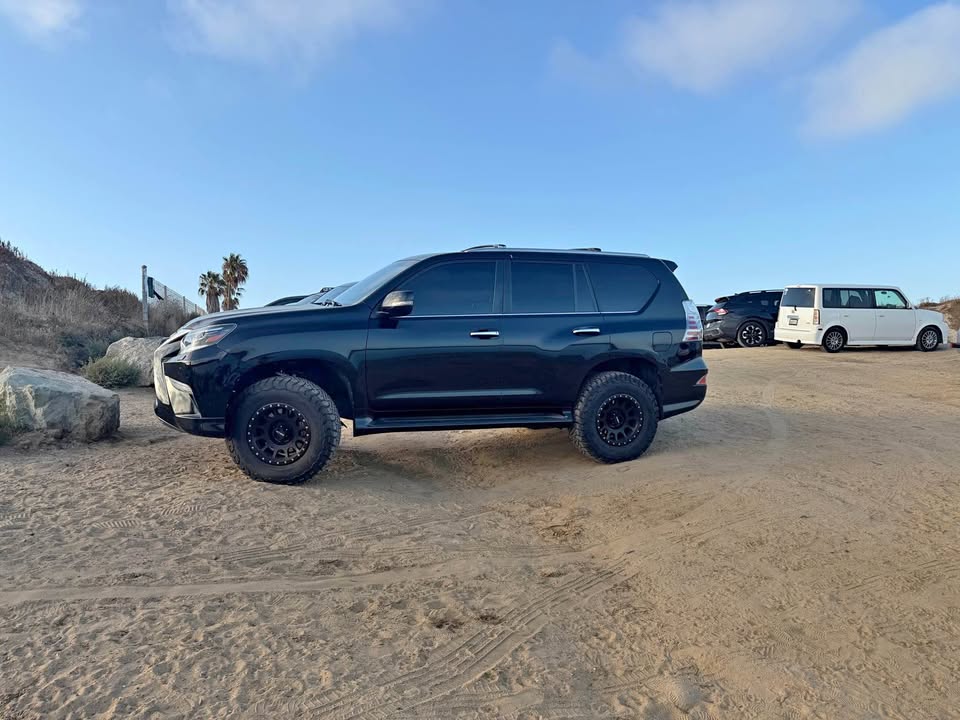 2020 Lexus GX 460 in La Mesa, CA (photo 1) — photo 1