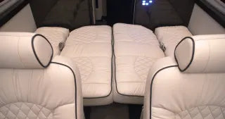 Sorbs Sprinter Van - 2022 Mercedes Ultimate Coach — photo 7