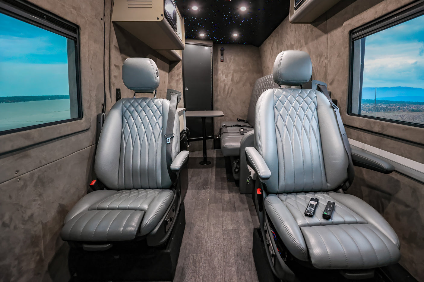 2023 Mercedes-Benz Sprinter (Green)
