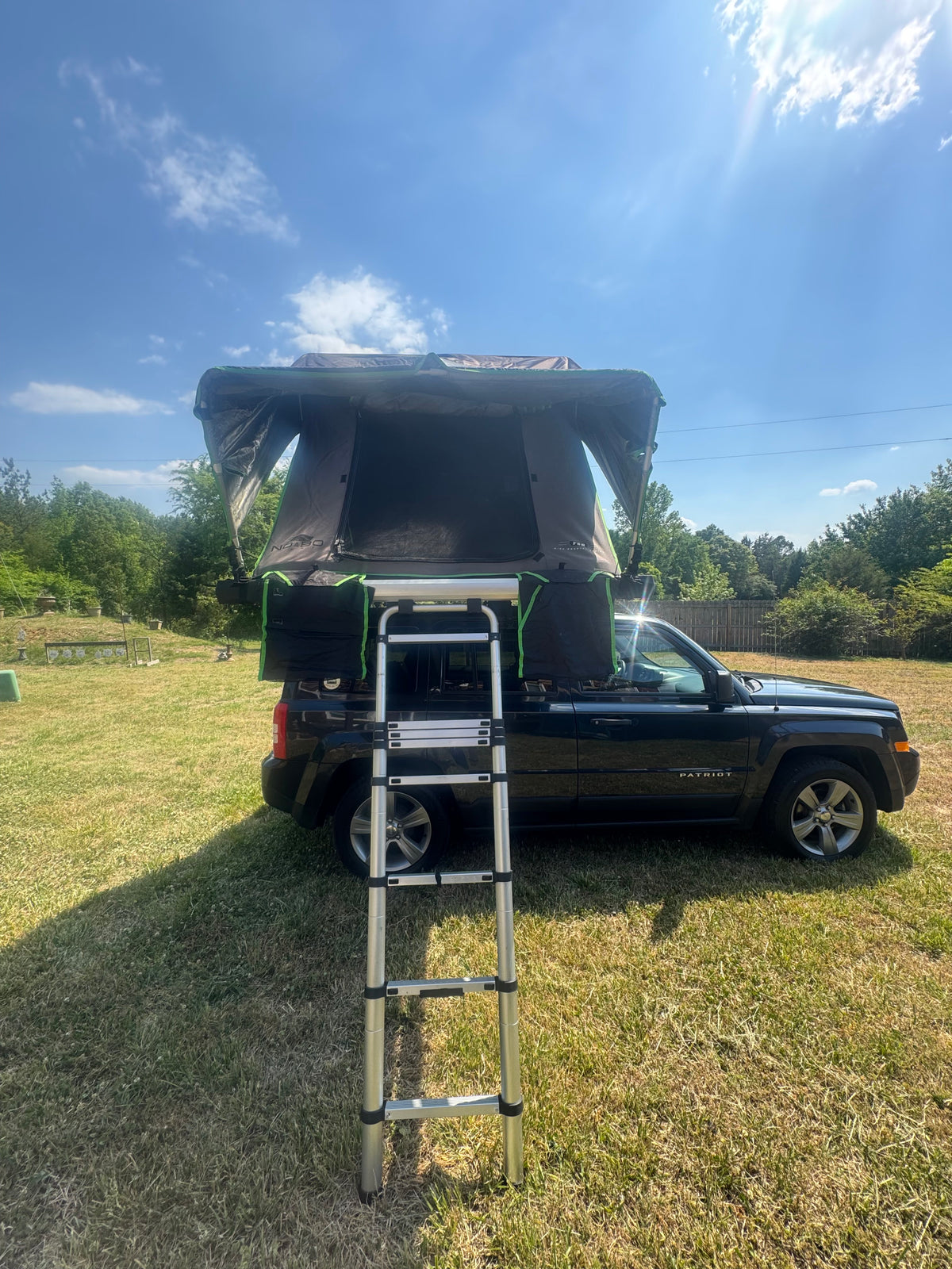 2016 Jeep Patriot with Fold out Roof Tent — photo 13