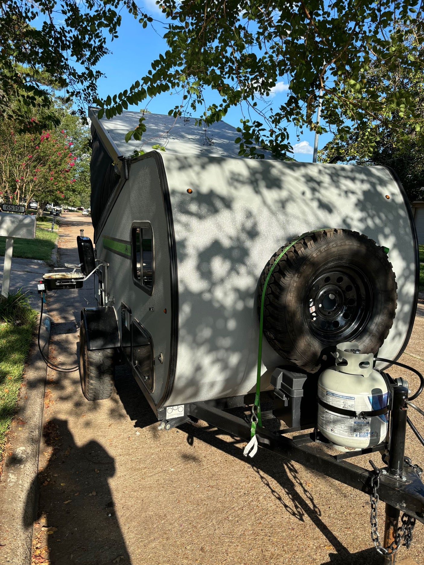 and integrated speakers.|Inside an RV rental