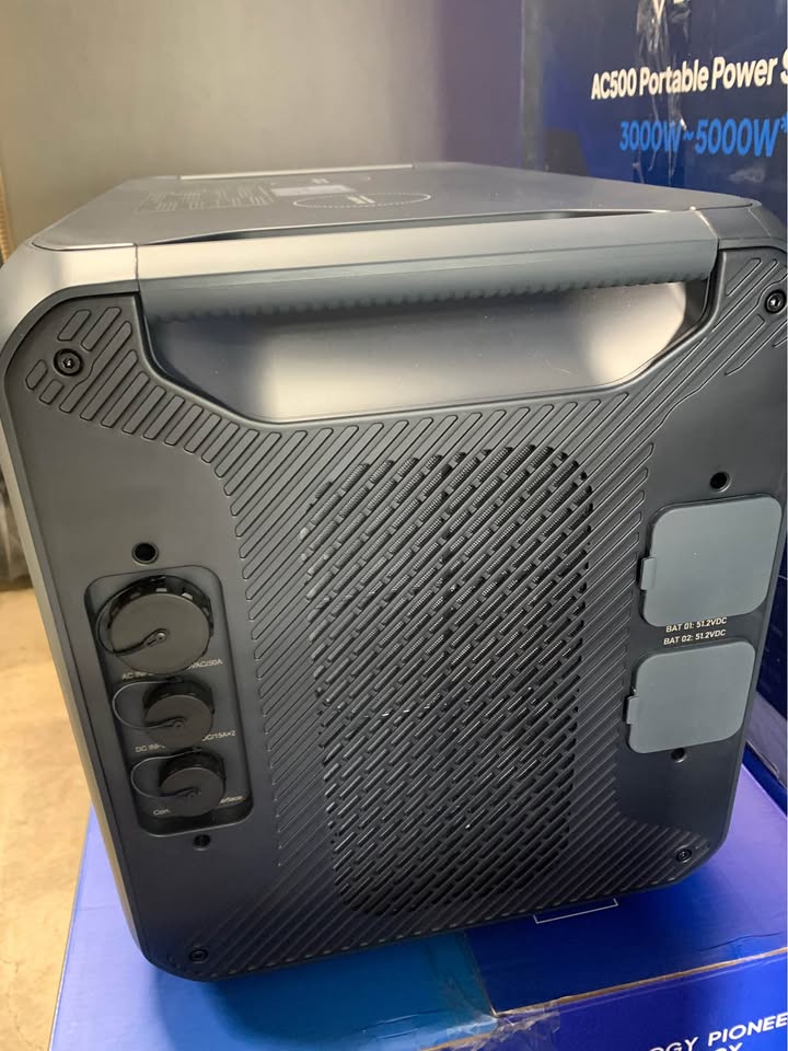 Like New Bluetti AC500 Portable Power Station with B300K Expansion Battery (open box) in Junction City, OR (photo 5) — photo 5