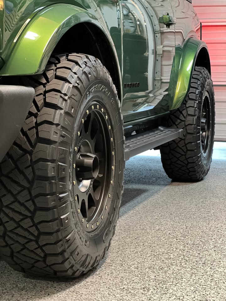 2022 Ford bronco outerbanks 2 door in Emeryville, CA (photo 10)
