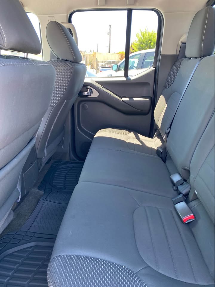 2018 Nissan Frontier · PRO-4X Pickup 4D 5 ft in Exeter, CA (photo 12) — photo 12