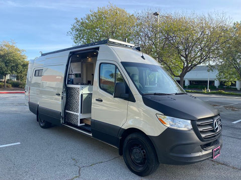 Mercedes-Benz Sprinter Custom overland rental