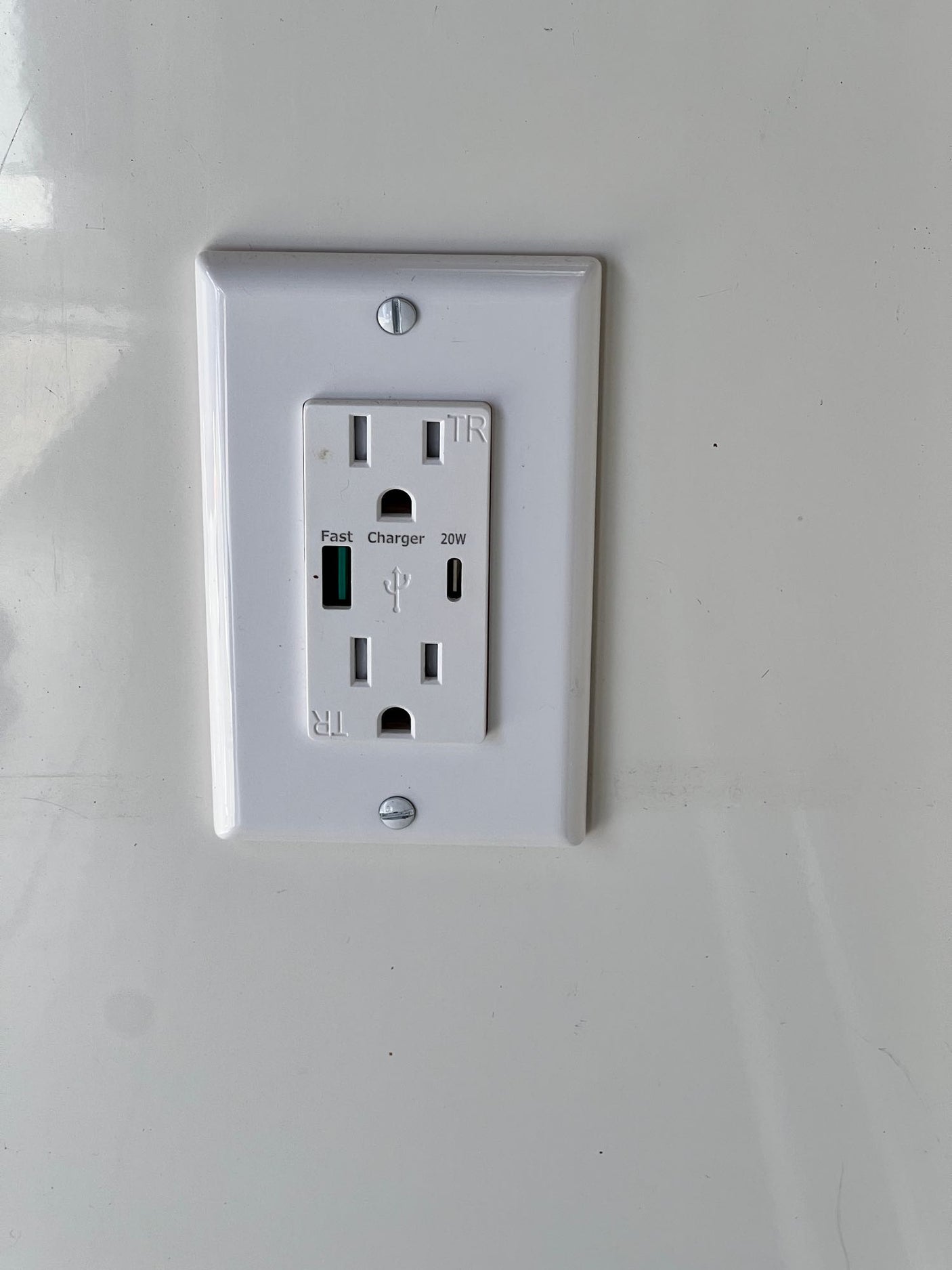 RV rental: Modern outlet with 2 AC, USB-A, and USB-C (20W Fast Charger) ports for your devices.