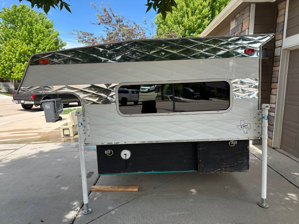 2012 Capri Retreat Truck Camper in Loveland, CO (photo 2) — photo 2