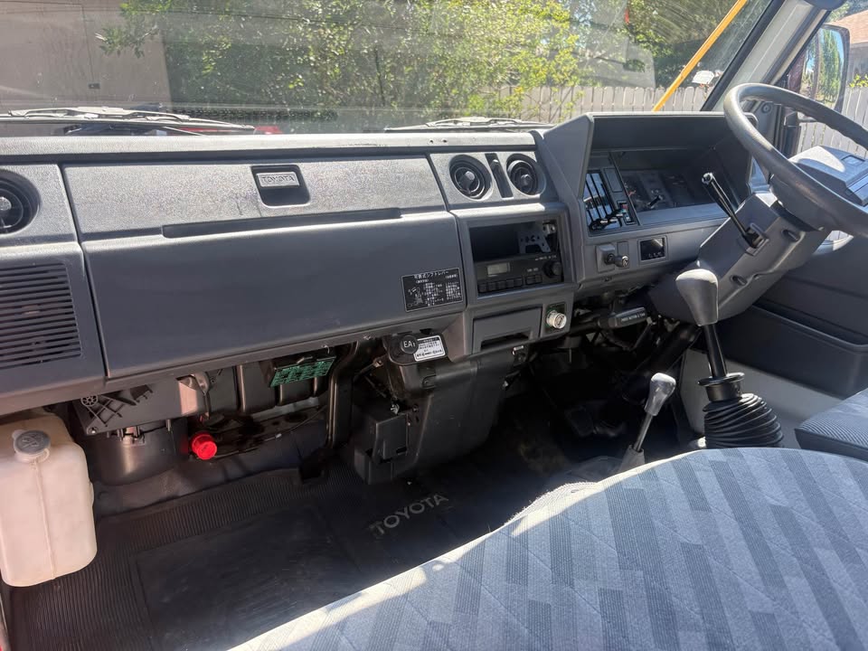 1994 Toyota Hiace in Lakewood, CO (photo 7) — photo 7